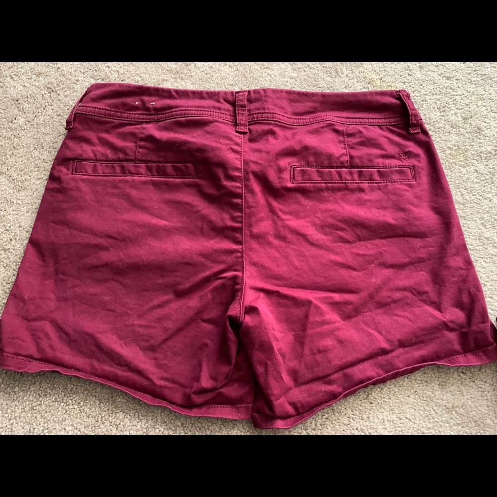 *SOLD**Cute maroon pair of stretch shorts by American Eagle. Great condition!
